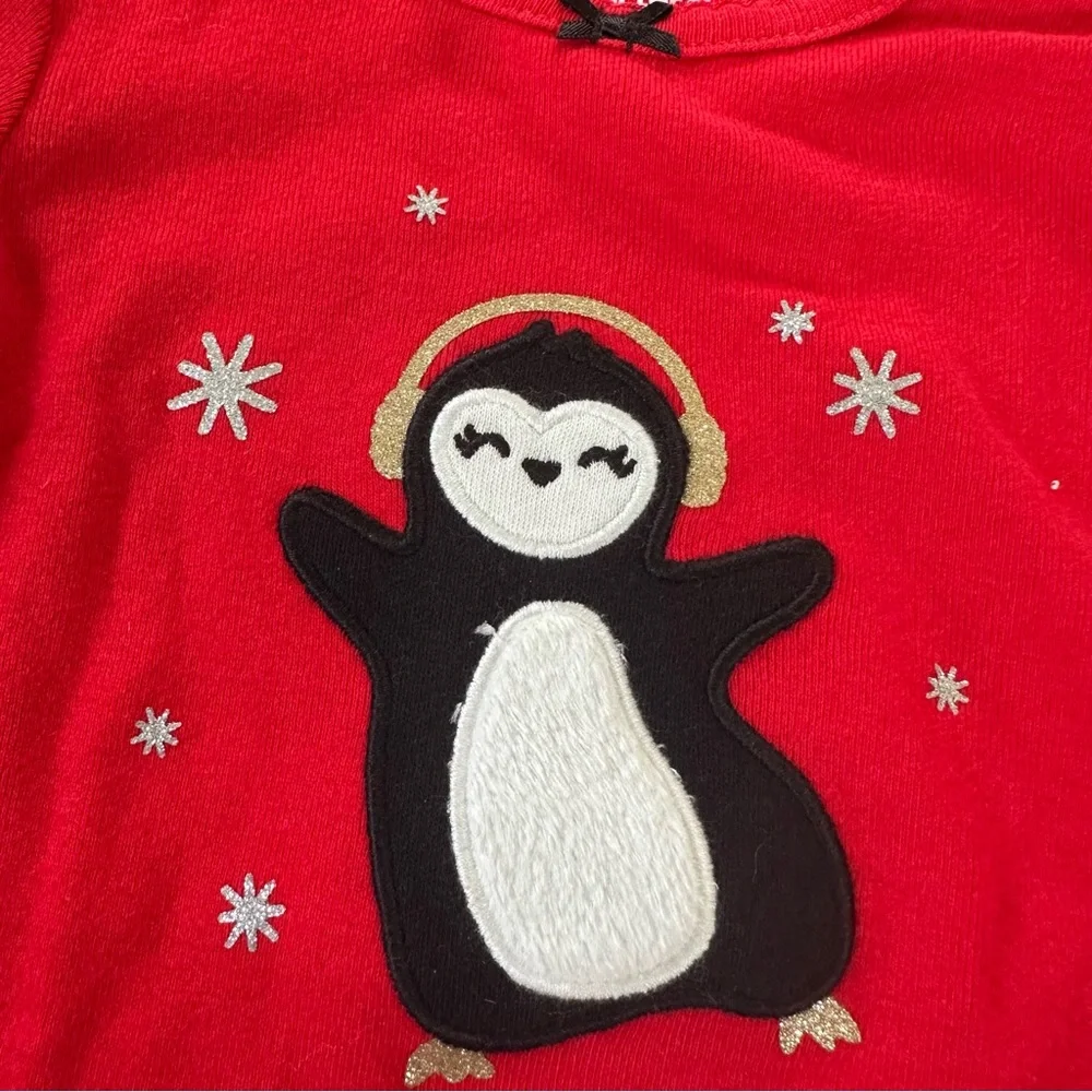 NWT Carter’s Penguin Long Sleeve Onesie 6 Months